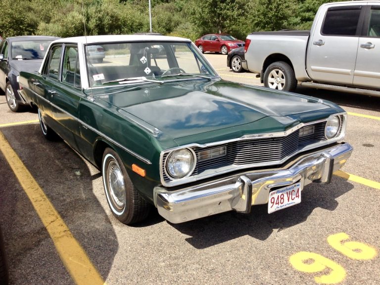 Dodge Dart 1976: Uma testemunha silenciosa de uma época passada