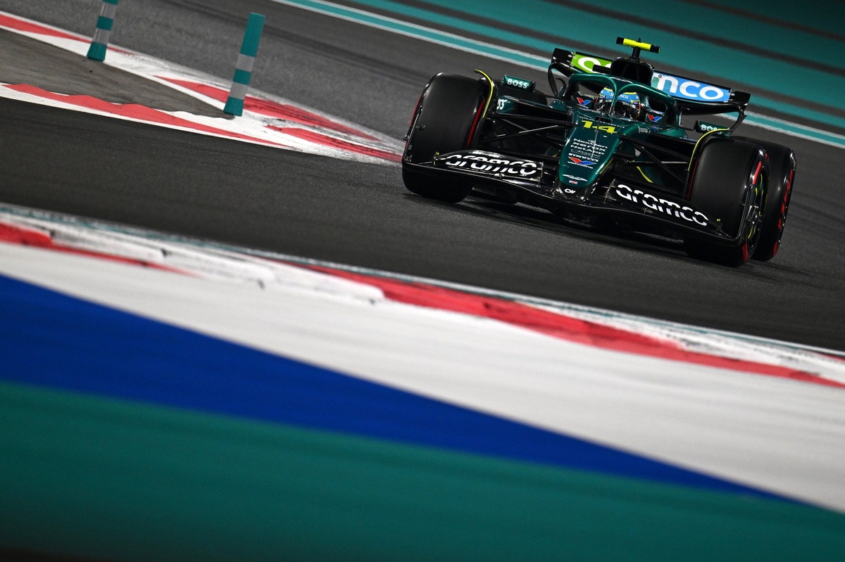 Aston Martin mantém a sétima posição após uma temporada tumultuada