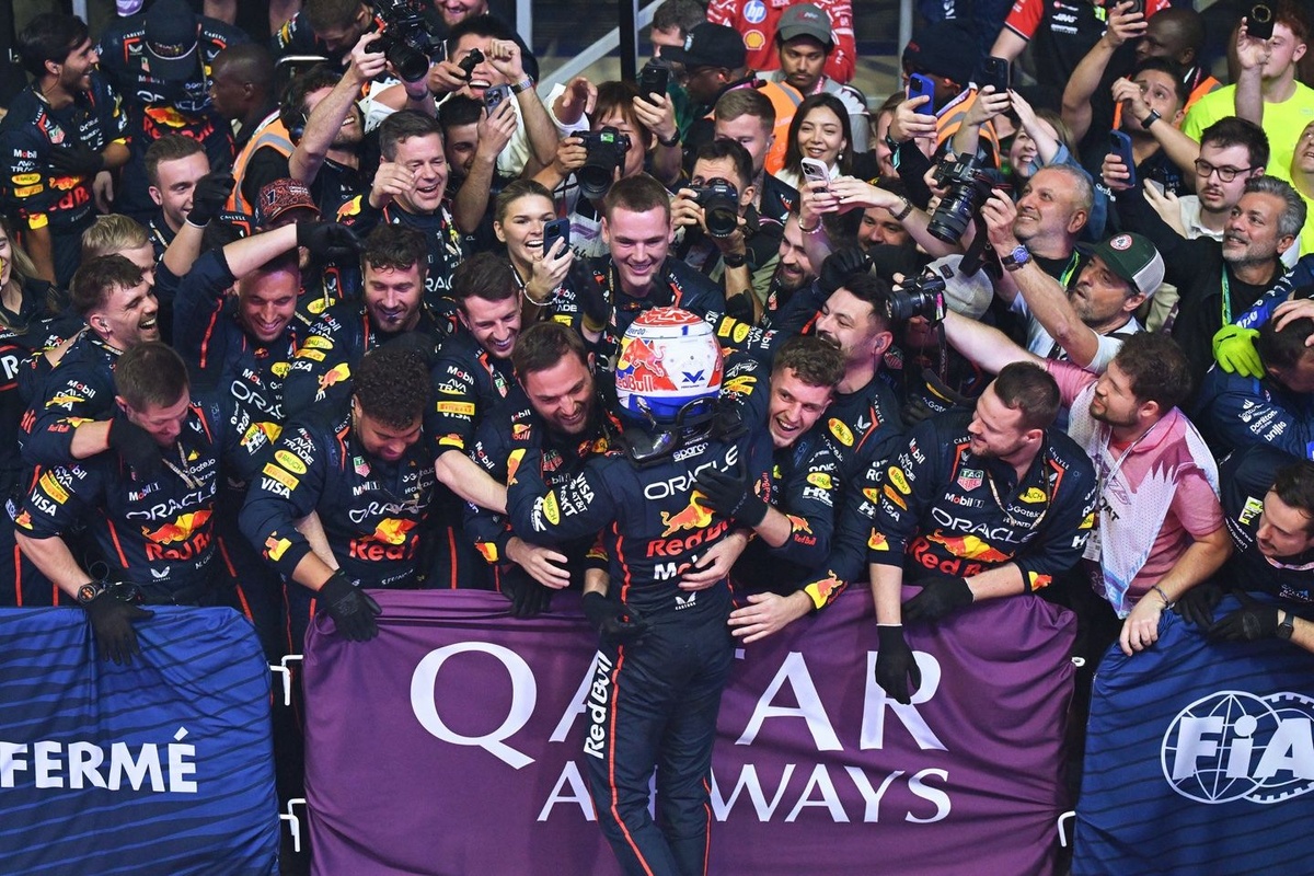 Verstappen relança o campeonato após a decisão surpreendente da McLaren