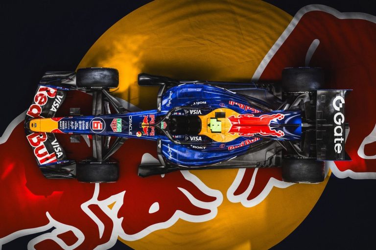 As revelações dos novos carros F1 2026 da Red Bull e Racing Bulls.