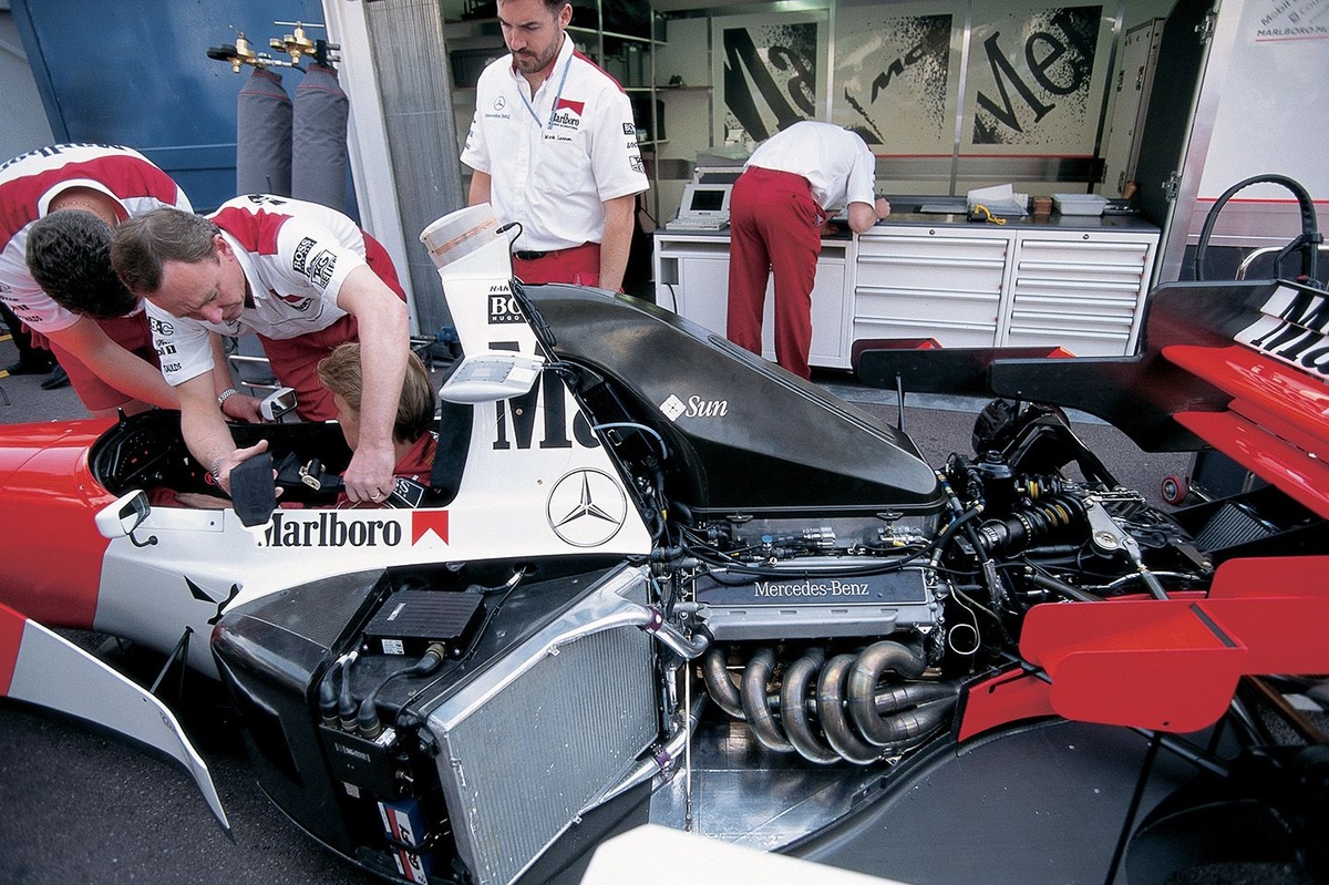 A Épica dos Airbags na F1: Entre Inovações e Ceticismo