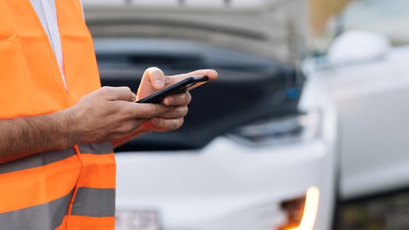 Fraude nos seguros automóveis: a IA impulsiona uma nova onda de enganos