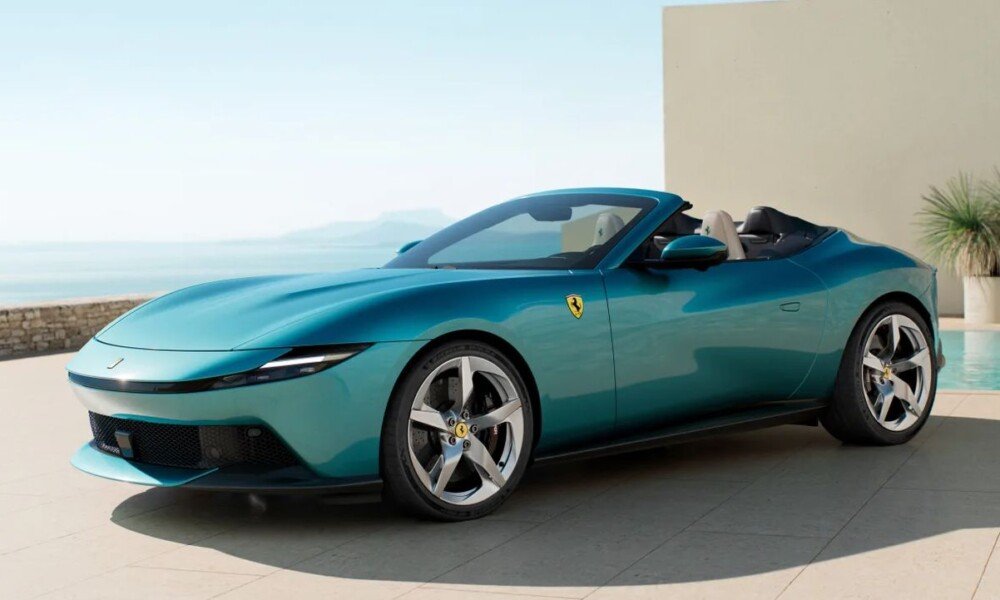 Ferrari Amalfi Spider Revelado: Mergulho na Performance Descapotável