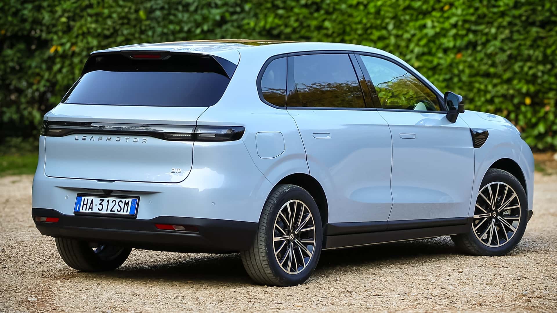 Stellantis une-se à Leapmotor para fortalecer a estratégia de veículos elétricos