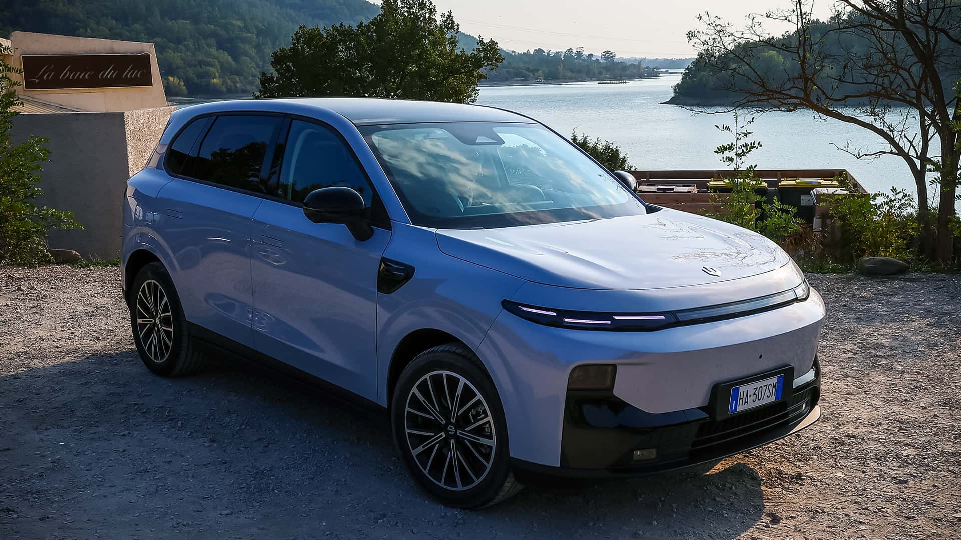 Stellantis une-se à Leapmotor para fortalecer a estratégia de veículos elétricos