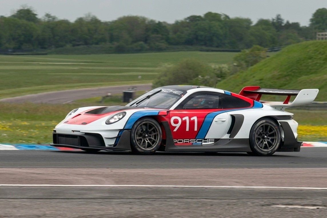 Gordon Ramsay troca os fogões pela pista com a sua Porsche 911 GT3 R…