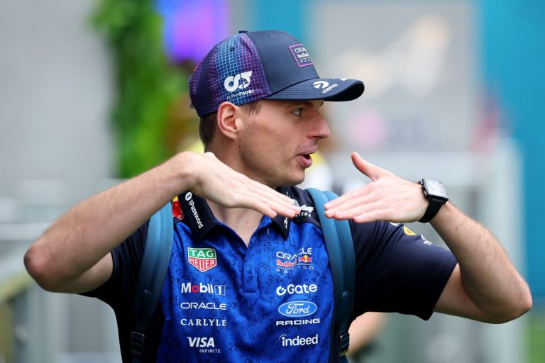 Max Verstappen encorajado a ficar na F1 com novas regras de motor em…