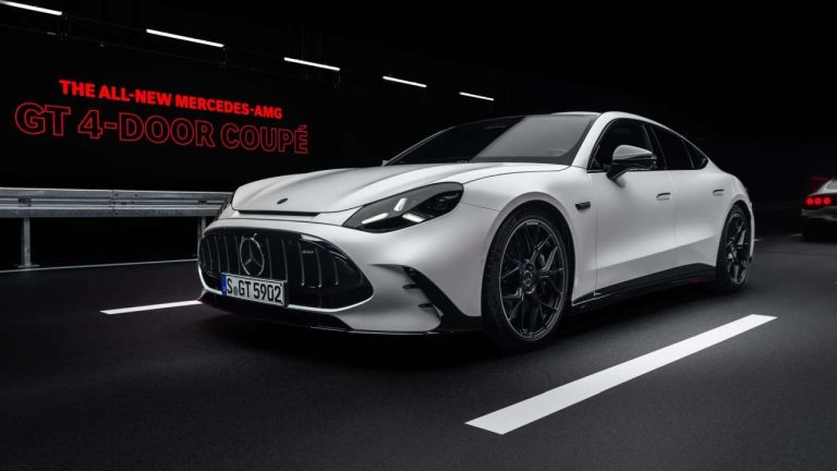 Mercedes-AMG GT 4 Portas: a potência elétrica já pode ser encomendada