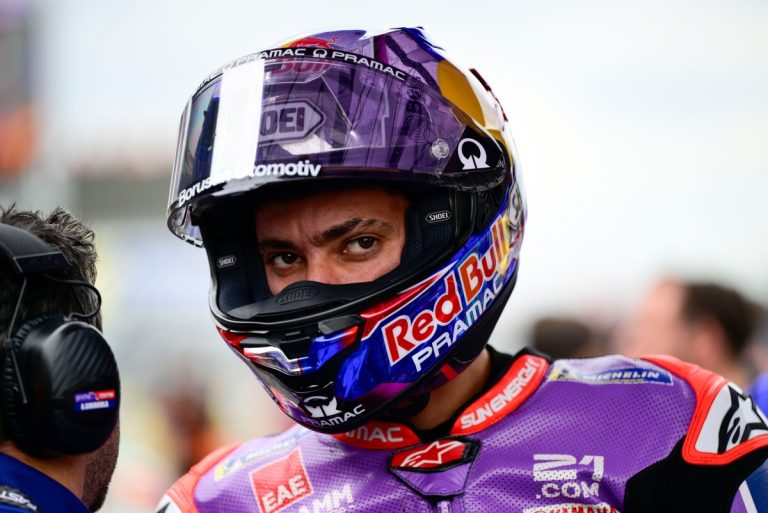 Álex Márquez enfrenta dilema com a Ducati: Um momento decisivo na MotoGP?