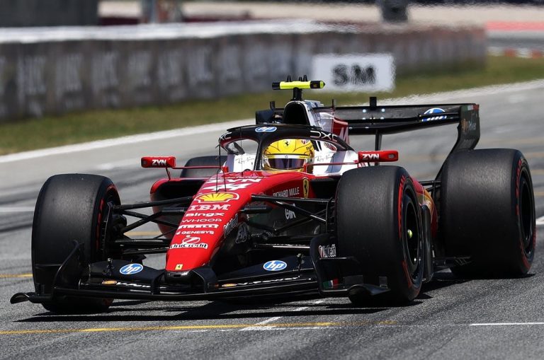 F1: Hamilton vence em Barcelona com Ferrari, Antonelli sofre com abandono