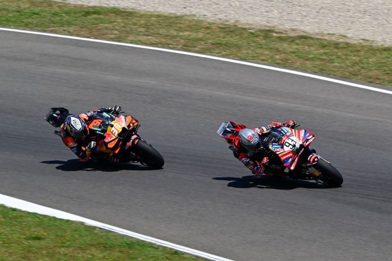MotoGP: Acosta aprende lições valiosas com Márquez no calor da corrida