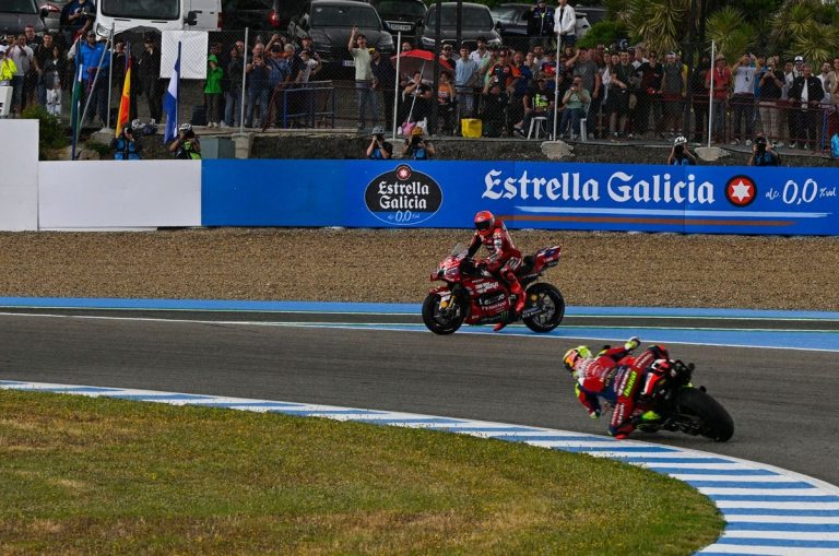 MotoGP: Nova regra "anti-Márquez" clarifica acesso às boxes