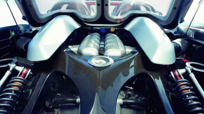 Porsche: motor híbrido com cilindros dedicados promete revolucionar performance e eficiência